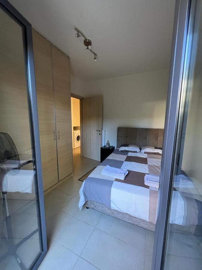 Pool 5 Minutes Walk From