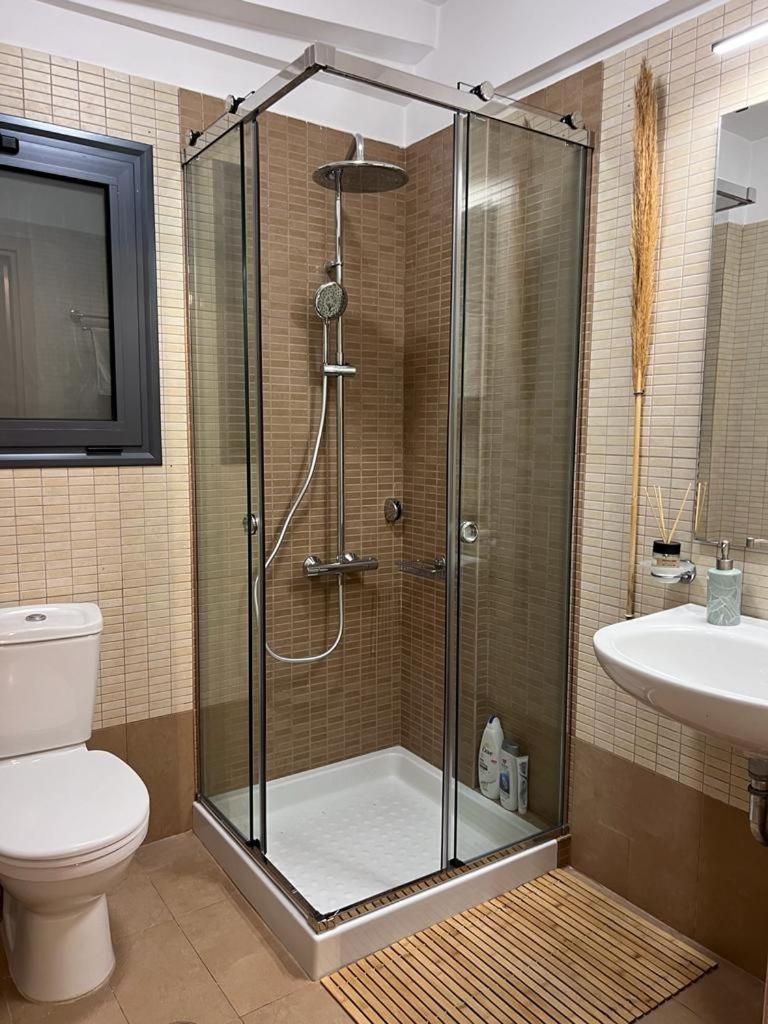 Pool 5 Minutes Walk From