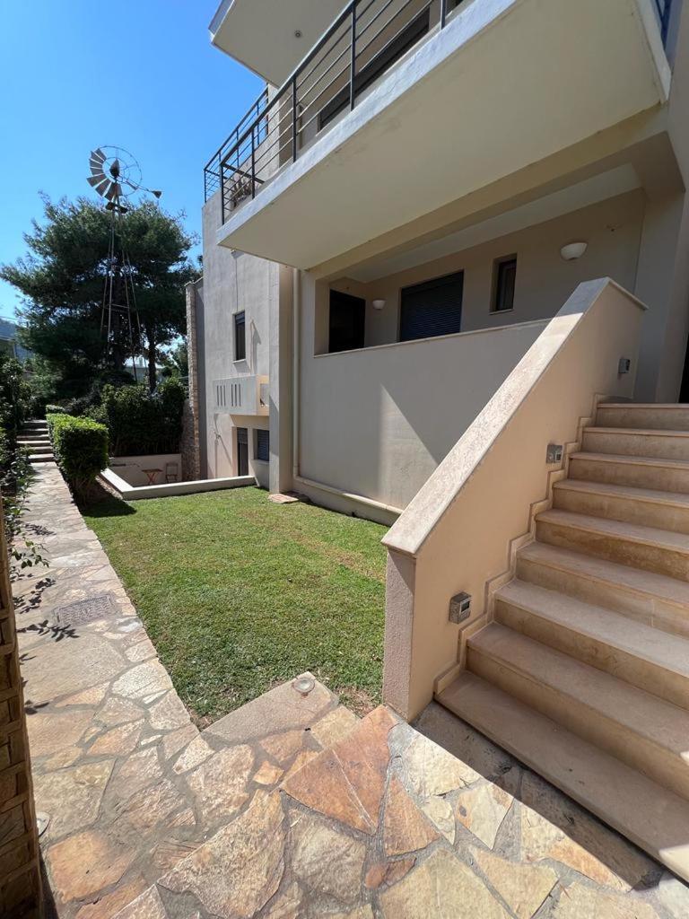 Pool 5 Minutes Walk From Apartment *